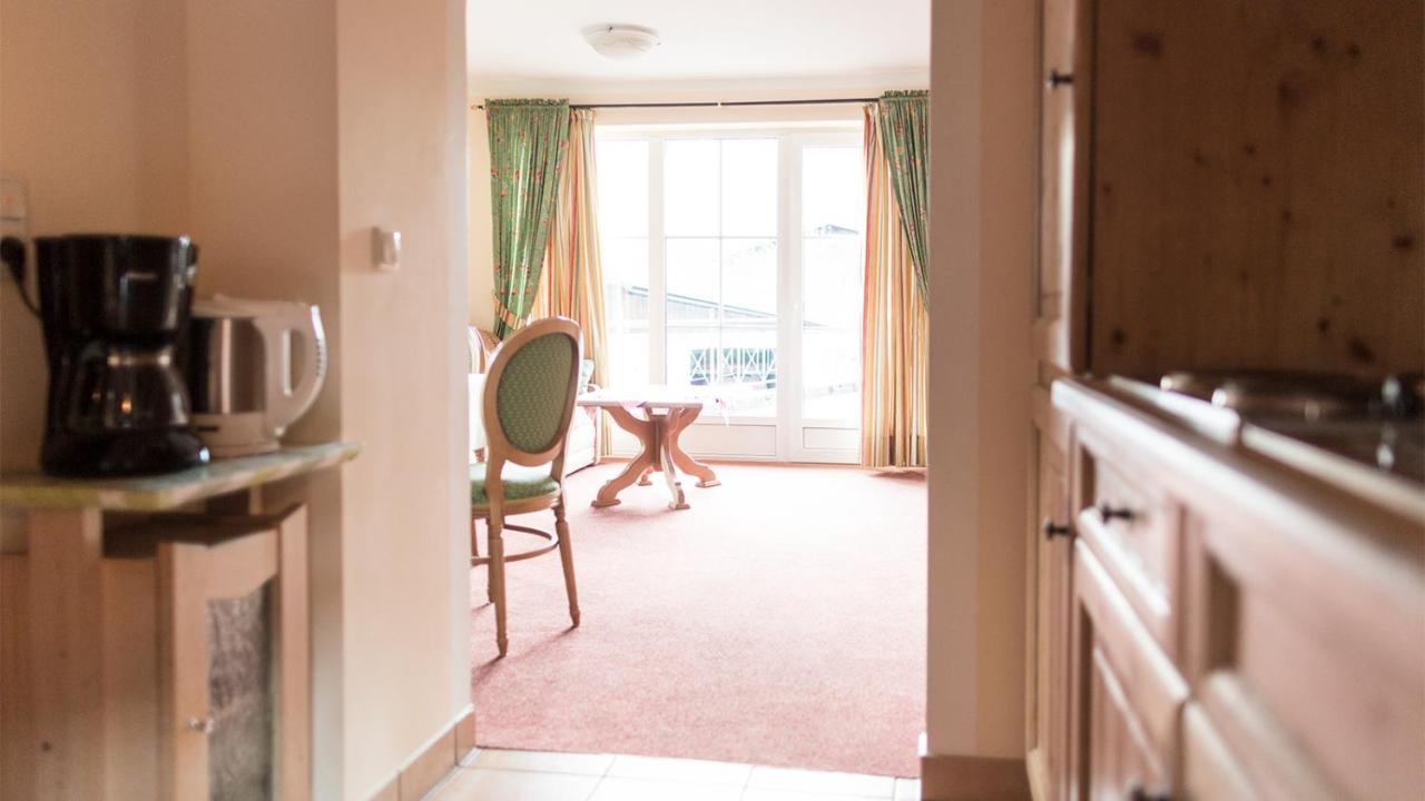 ホテル Triendlhof Zöblen エクステリア 写真